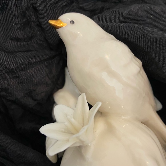 Glazed Porcelain Bell With Delicate Cut-Outs, Bird & Lily - Picture 3 of 4